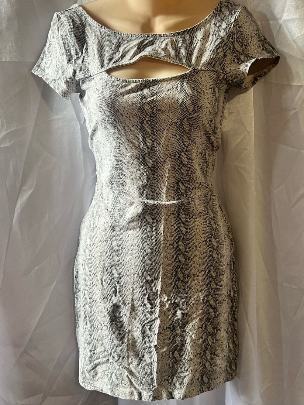 GUESS python-print short-sleeve bodycon dress